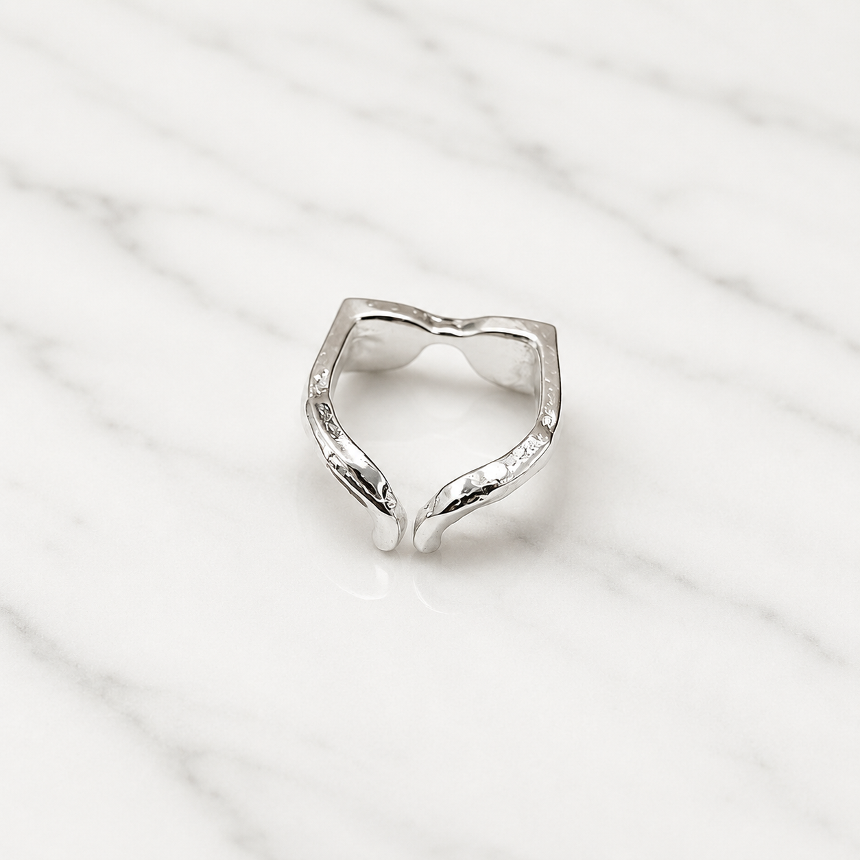 Minimalist Sunglasses Adjustable Ring – Silver Open Band Statement Ring with Black Enamel | Trendy Unisex Fashion Jewelry