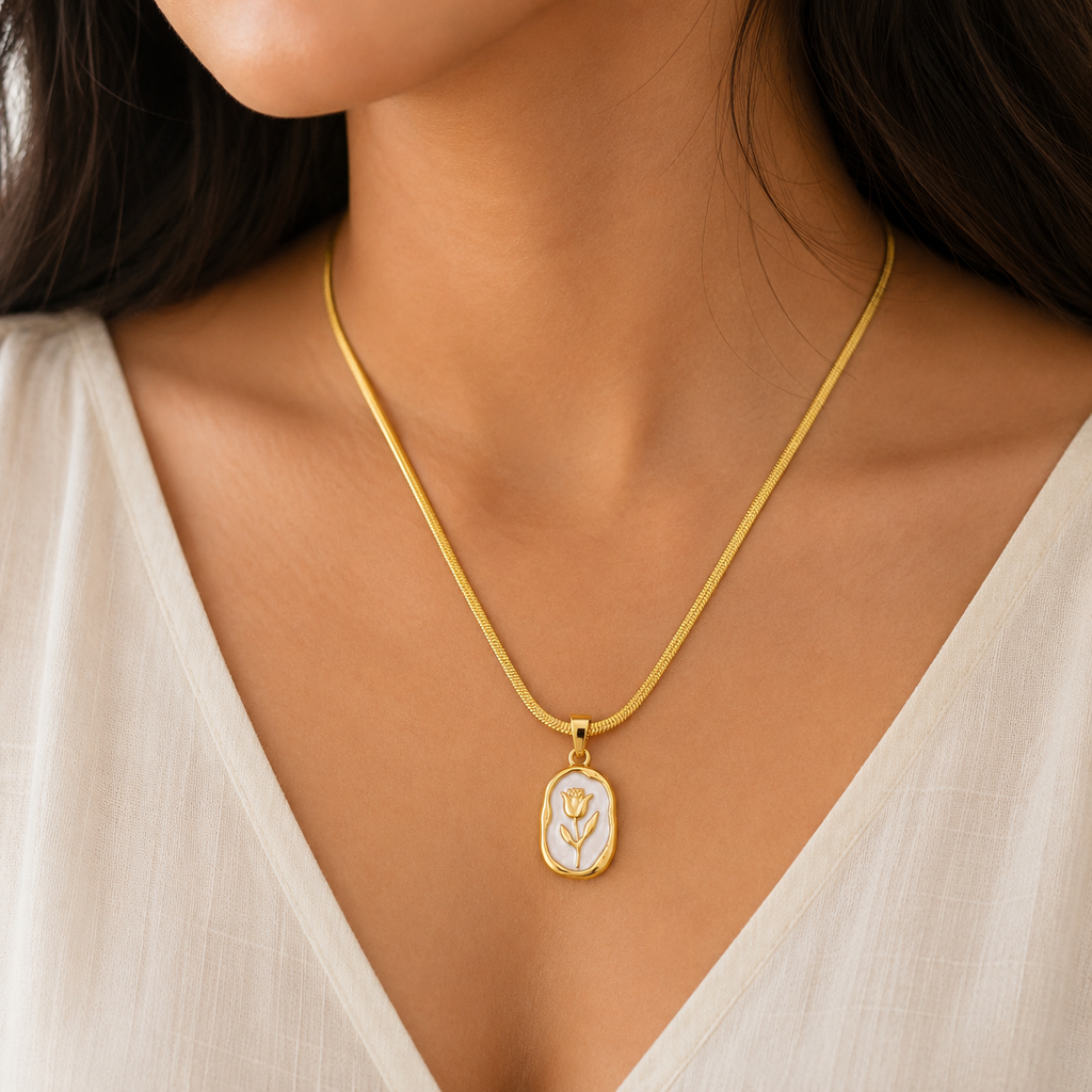 Bloom Charm Gold Pendant Necklace